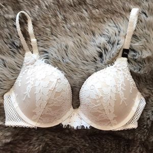 Victoria Secret Dream Angels Push Up Bra 34B